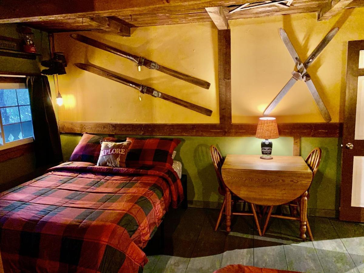 Grunberg Haus Inn & Cabins Уотербери Экстерьер фото