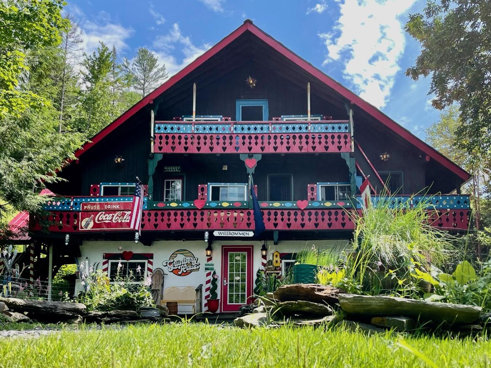 Grunberg Haus Inn & Cabins Уотербери Экстерьер фото