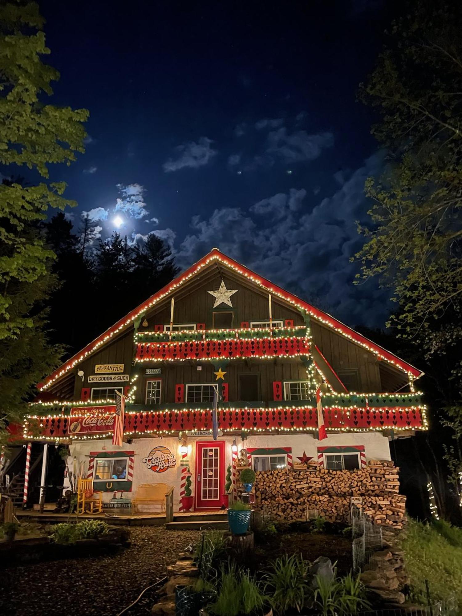 Grunberg Haus Inn & Cabins Уотербери Экстерьер фото