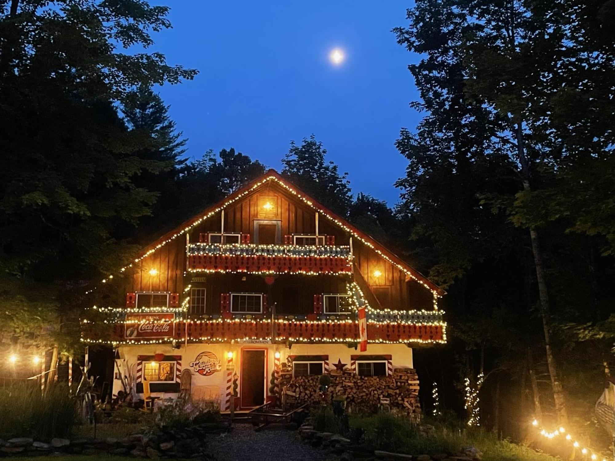 Grunberg Haus Inn & Cabins Уотербери Экстерьер фото